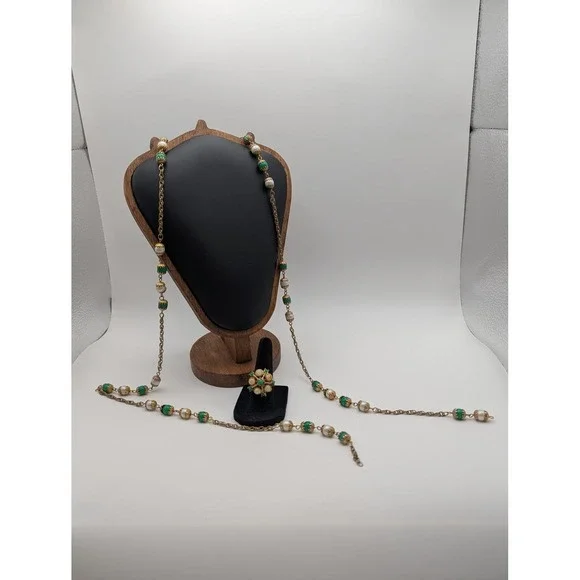 Vintage Unsigned Gold Tone Green Cream Bead Necklace Adjustable Ring Set Broken