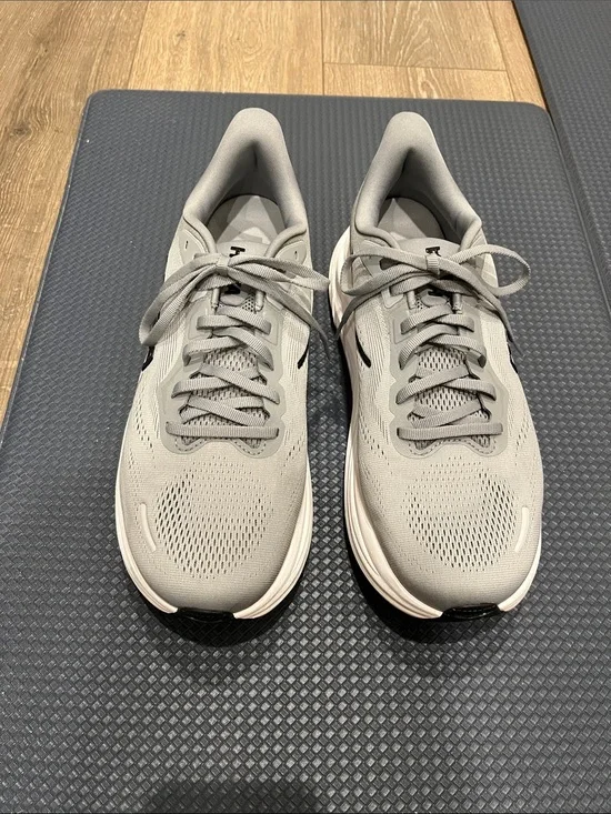 Hoka Men's Gray Neutral Cushioning Running Shoes