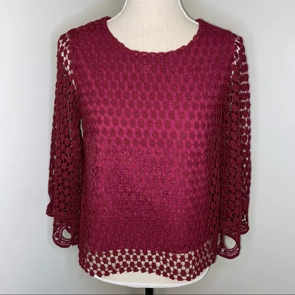 Vanessa Virginia Anthropologie burgundy crochet overlay bell sleeve top size XS