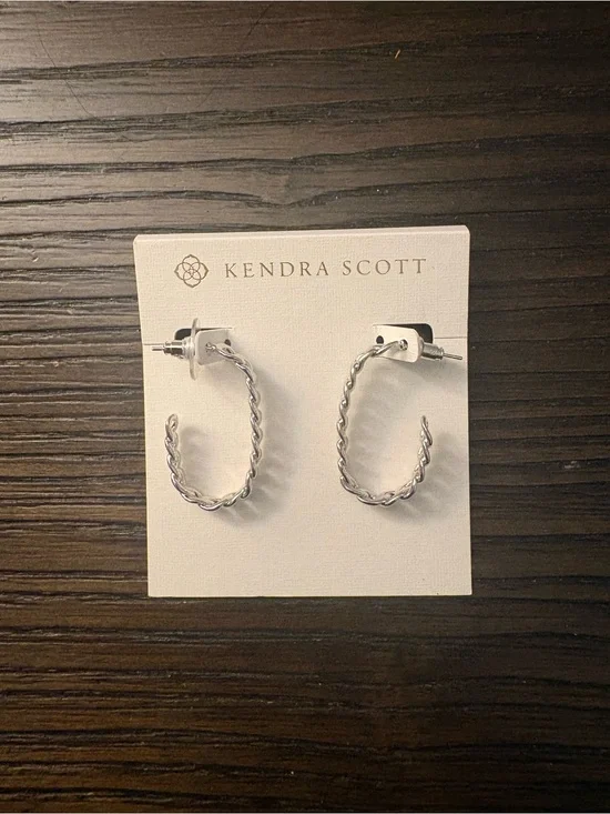 NEW Kendra Scott Silver Earrings