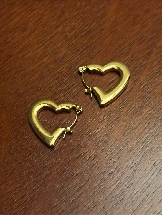Fashion Jewelry Gold Heart Hoop Earrings