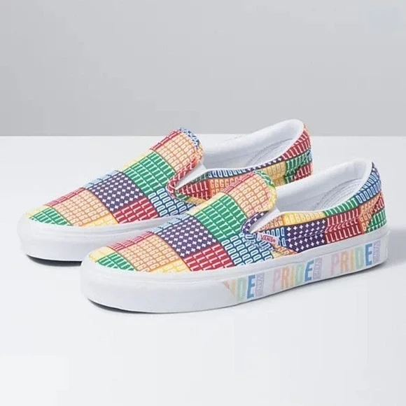 Vans Classic Slip On Pride Shoe Men's Size 11.5 Women 13 LGBTQ+ Rainbow Logo NEW