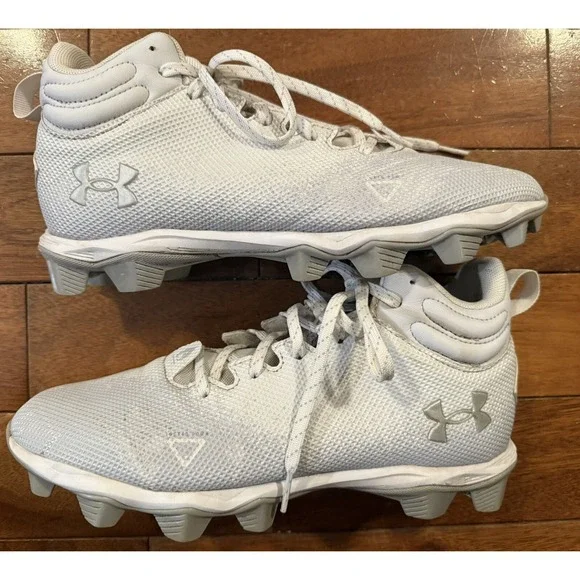 Under Armour Locked Down 3025083- Men White Silver Football Cleats Sz 8.5 EUR 42