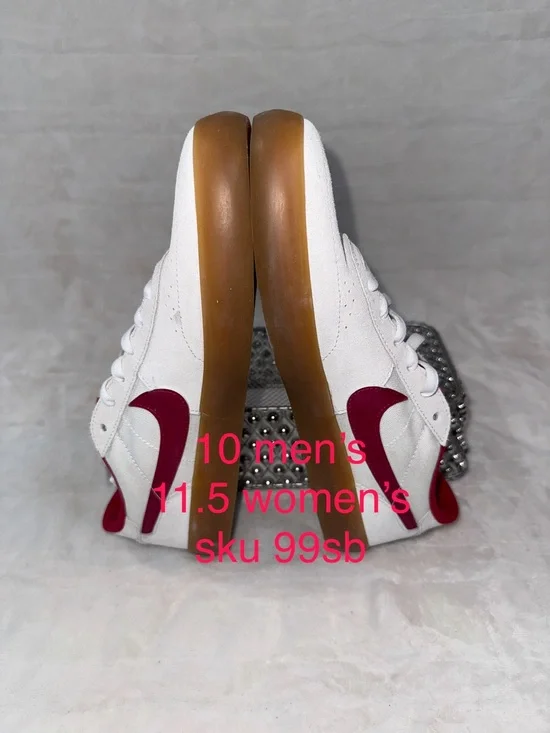 Nike 10 men’s, 11.5 women’s Summit White Sneakers Cardinal Red Swoosh Gum Sole