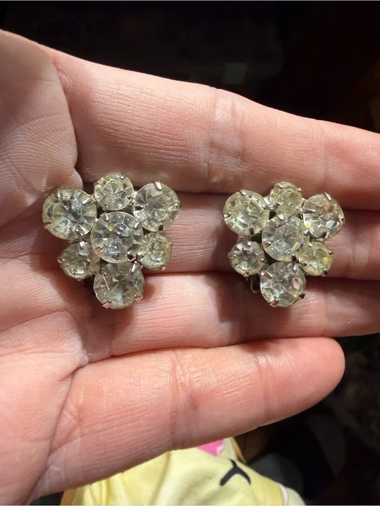 Vintage Silver Tone Clear Crystal Cluster Clip-On Earrings