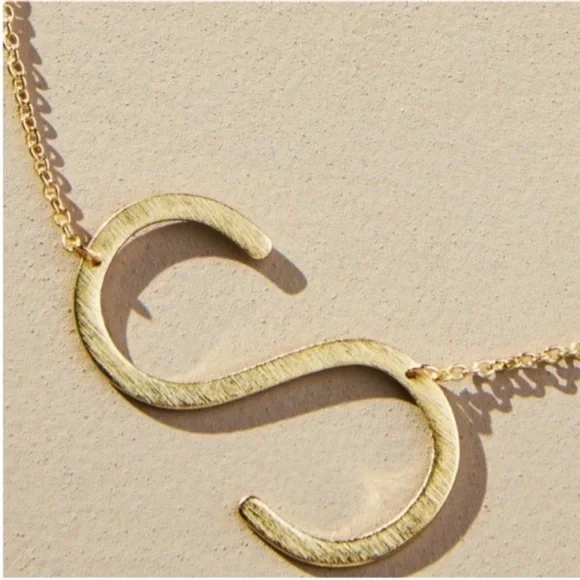 New! Gold Monogram Letter Initial Pendant Necklace NWOT