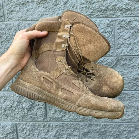 Reebok Hyper Velocity 8