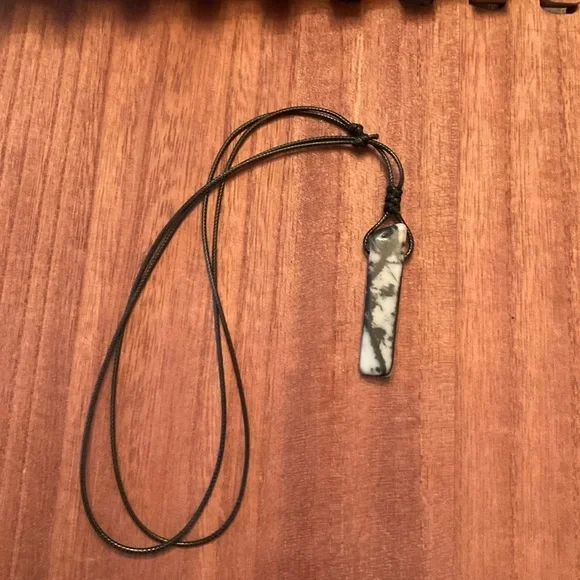 Beautiful Natural Stone Necklace adjustable from 20” to 36” BN