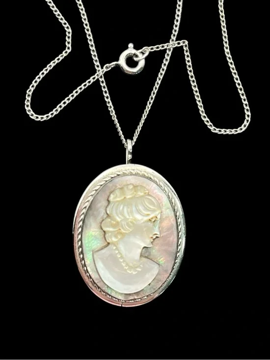 Van Dell mother f pearl carved Cameo lady silhouette brooch pin pendant necklace