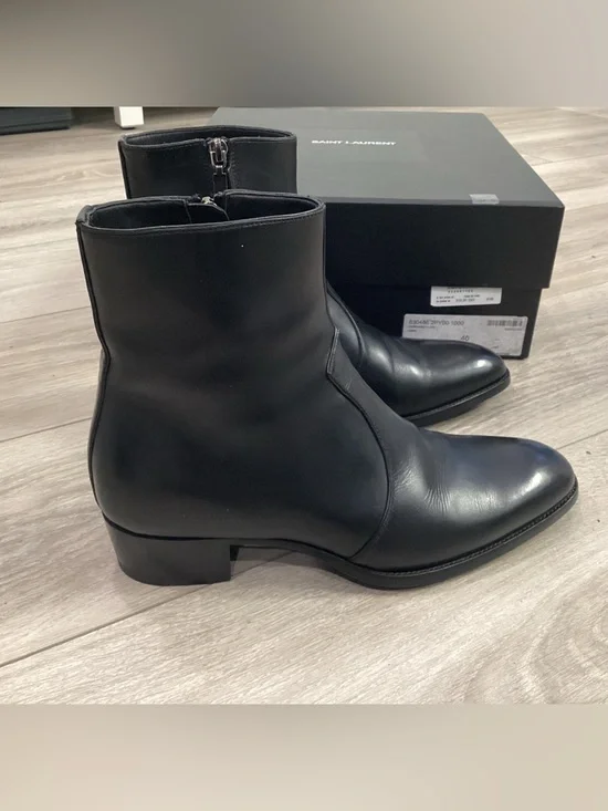 Saint Laurent Wyatt Chelsea Boots Men's 7US/40EU Black Nero Almond Toe 40 mm