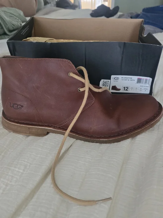 UGG Men’s Brown Leather Chukka Boot