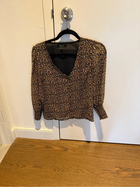 Madewell Black Floral V-Neck Puff Sleeve Blouse