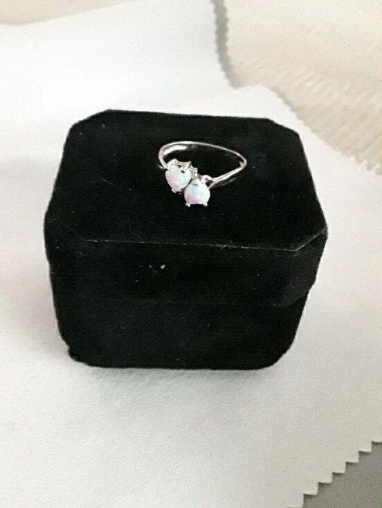 10k white gold double heart opal ring
