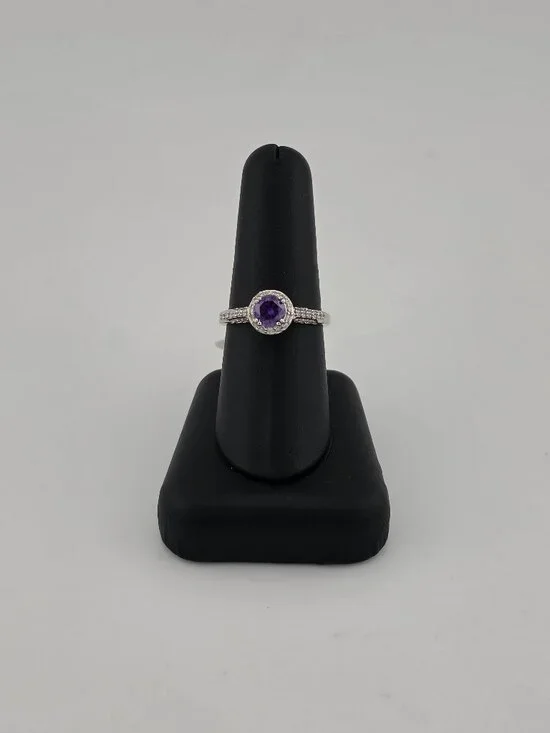Brand New Sterling Silver 925 Purple Gemstone CZ Ring