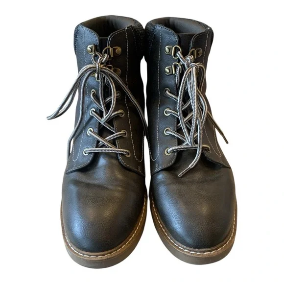 St. John's Bay Durham Black Faux Leather Women’s Boots Lace‎ Up Memory Foam Sz 9