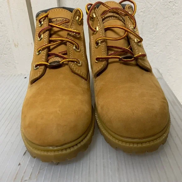 Timberland Chukka Boots Mens 7.5 Wheat Waterproof 10348 Nubuck Leather Lug Sole