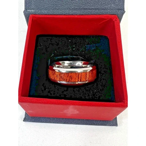 Thorsten Wedding Ring Melia Mahogany Wood‎ Inlaid Titanium Polished 8mm Size 10