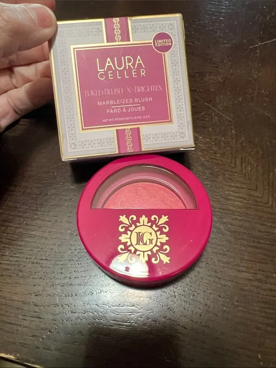 Laura Geller Marbleized Blush in Pink - Brightening Powder