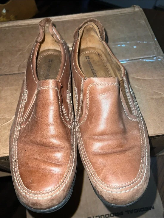 Naturalizer Brown Leather Slip-On Men’s Loafers
