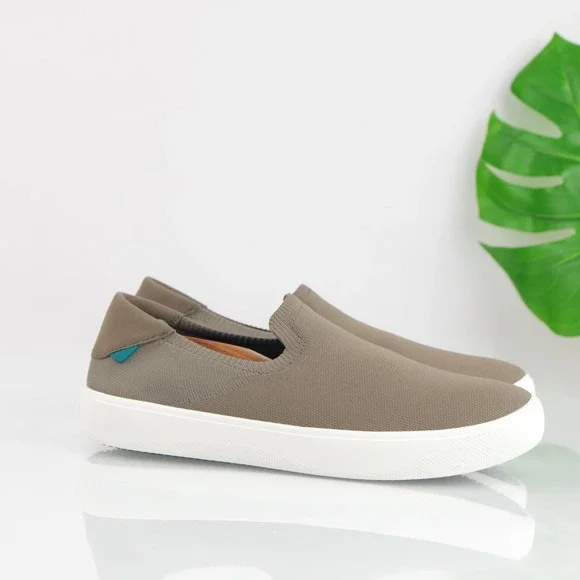 Vessi Mens Boardwalk Slip-On Shoe Size 9 Waterproof Taupe Olive Gray Knit Casual