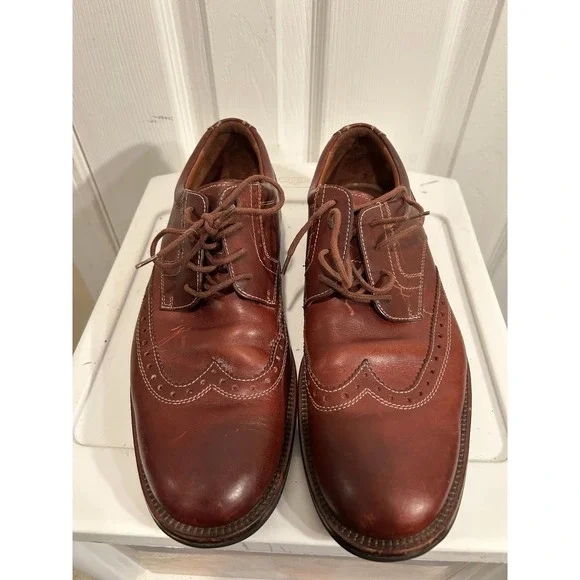 Johnston & Murphy Wingtip Oxford Men's Size 9.5 Brown Leather Dress Shoes