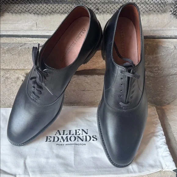 Allen Edmonds Carlyle Plain Toe Oxford 8830 Black Leather Mens Size 11. NWOT