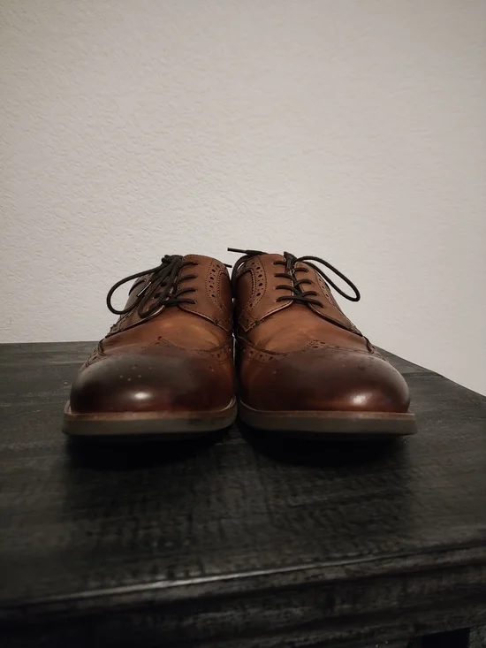 Florsheim Classic Brown Leather Wingtip Oxford Shoes - Men's Dress Lace-Ups