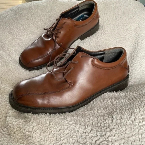 Nunn Bush Upper Leather Oxford’s with memory foam insoles, Sz: 9/12 Medium
