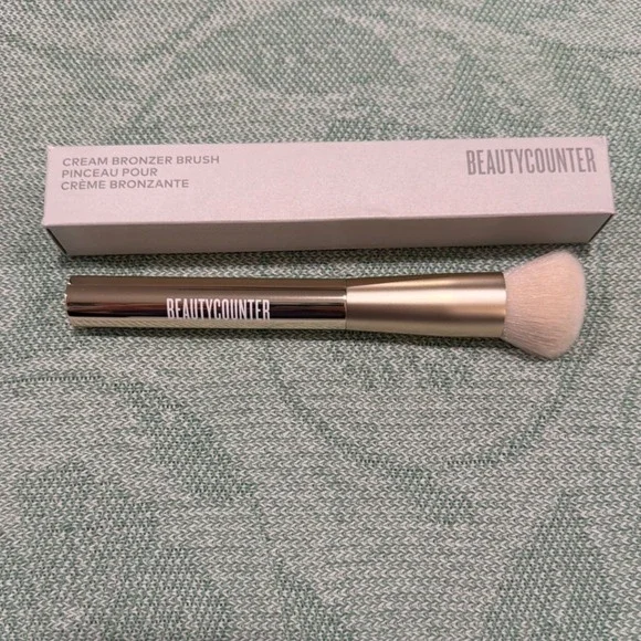 Beautycounter Cream Bronzer Brush Gold Weighted Handle New‎ in Box