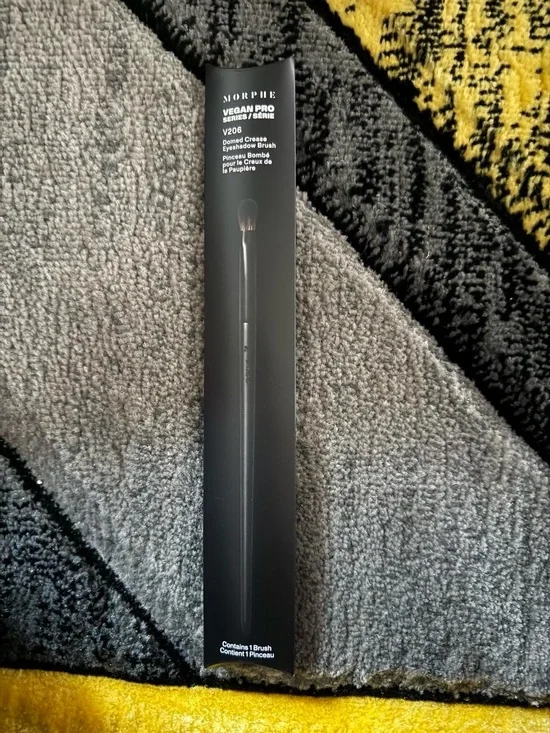 Morphe Vegan Pro Series V206 Domed Crease Eyeshadow Brush