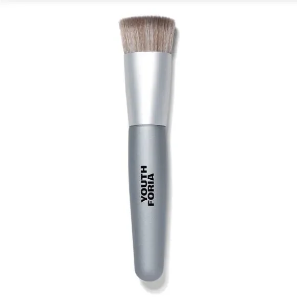 YOUTHFORIA OVAL FOUNDATION BRUSH