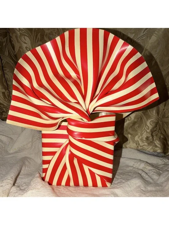 Vtg C.T. Designs Charlevoix MI Acrylic Red White Striped Basket Large 8x12x13