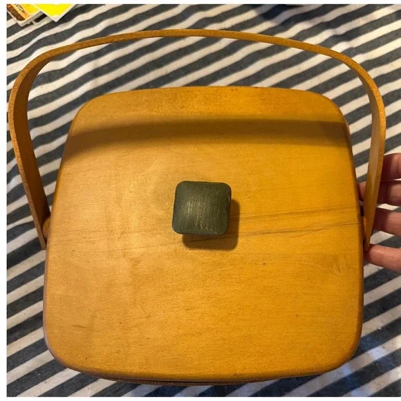 Longaberger Heartland Collection Basket 1999 Square Handwoven Wood Lid Handle