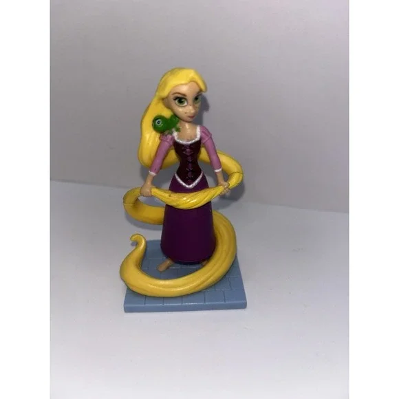 Disney Tangled‎ PVC Figures  Rapunzel Cake Topper Replacement Figure