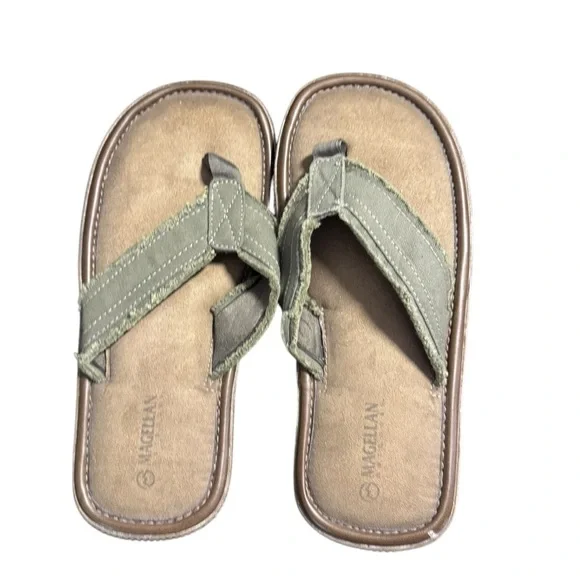 MAGELLAN Outdoors  Flip Flop Sandals Men’s Size 10 EUC