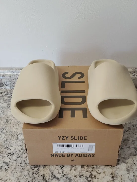 YEEZY adidas Slide in BONE Color