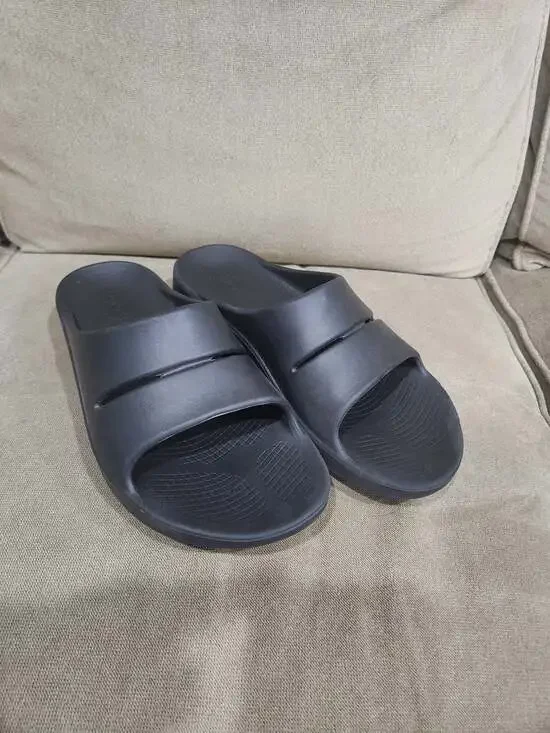 Oofos Ooahh Recovery Slide Sandals, Black, Size Men's 10/Women's 12