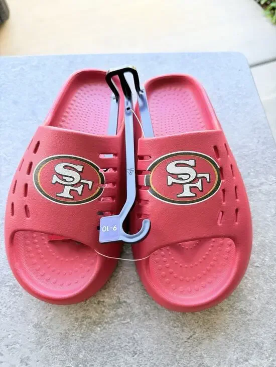 FOCO San Francisco 49ers Cheeky Slides M 9-10 NWT