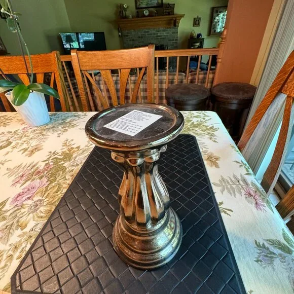 Round Pillar Candleholder Gold Tone 8 1/2