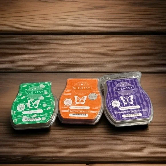 Lot of 3 Scentsy  Wax Bars  Warmer New Blueberry Cheesecake A Peeling Apple Lime