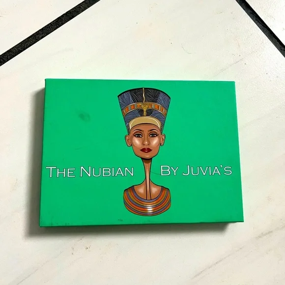 The Nubian by Juvias neutrals eyeshadow pallet NWOT and open‎ unused