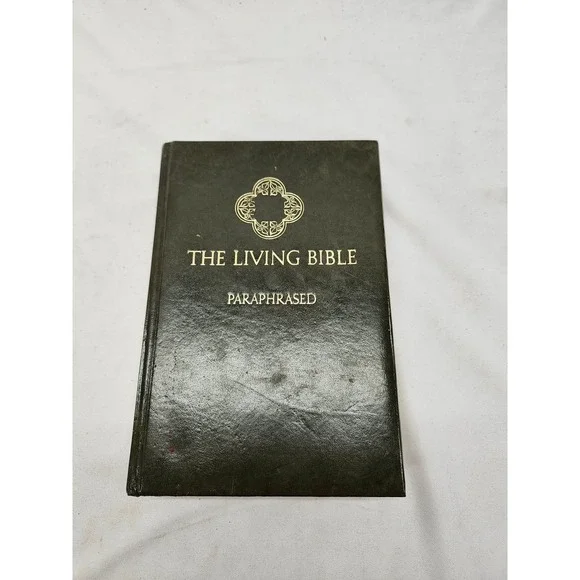 The Living Bible Paraphrased Tyndale House 1974 Vintage Green Hardcover Bible
