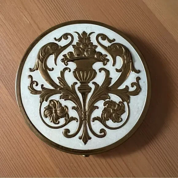 Vintage Compact Powder and Puff Rex Fifth Avenue - 1960's - Gold Plated Large