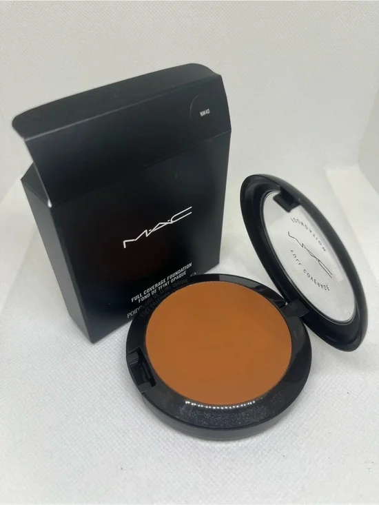 New MAC Full Coverage Cream Foundation NW40