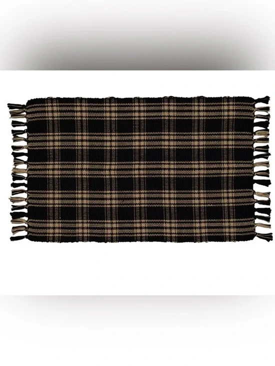 My Texas House Black Plaid Indoor/Outdoor Layering Rug, 24