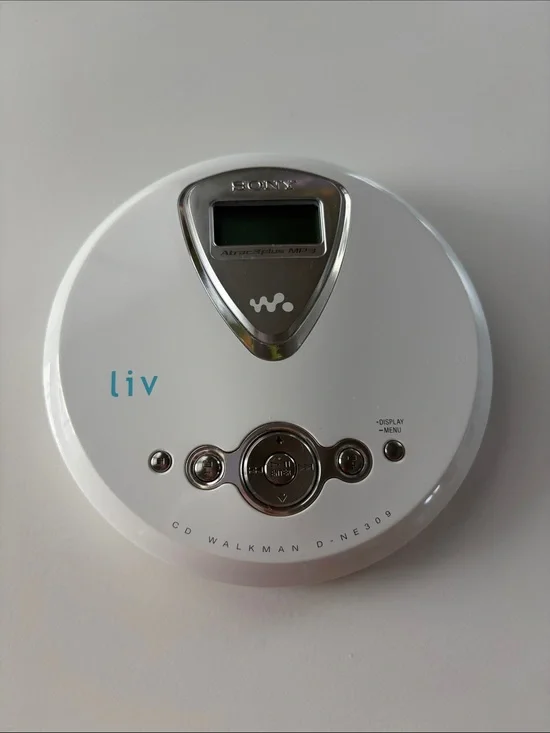 Sony Walkman D-NE309 portable CD Player