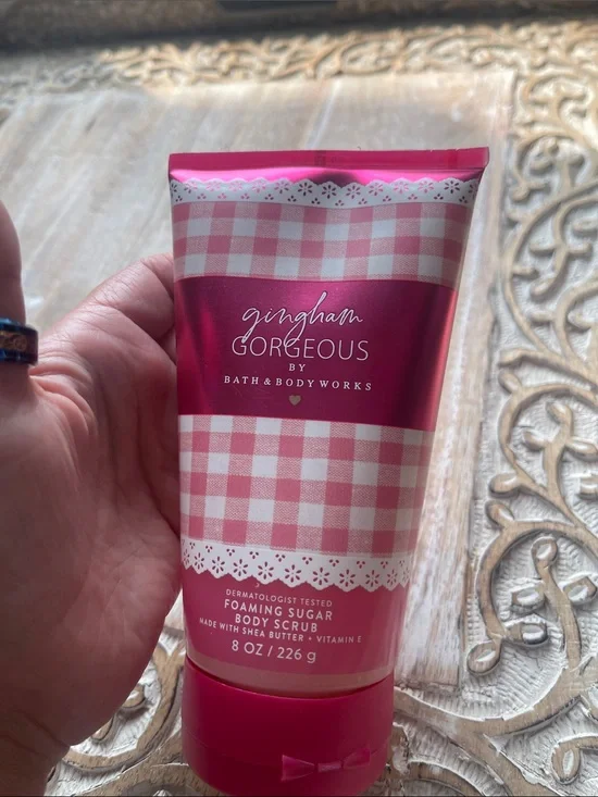 Bath & Body Works Gingham Gorgeous Body Scrub - Pink