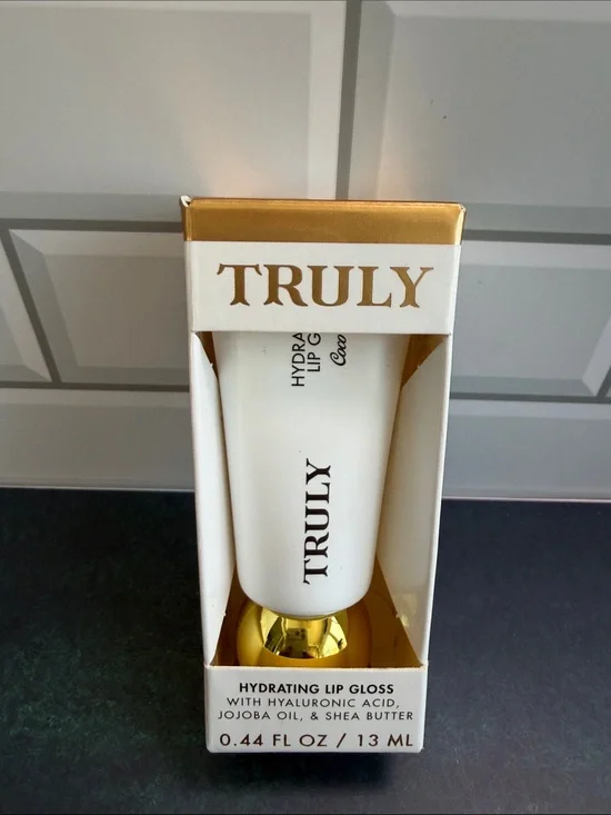 TRULY Hydrating Lip Gloss — White & Gold Packaging