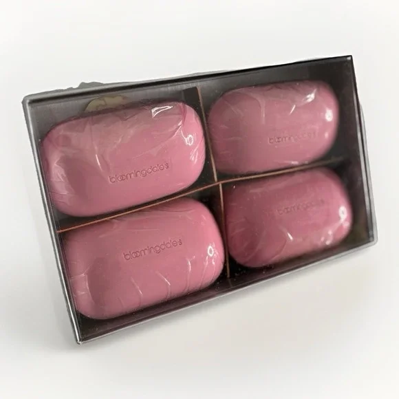 Vintage Bloomingdale's Bath Soaps Pink New Sealed In Original Box Set Of‎ 4