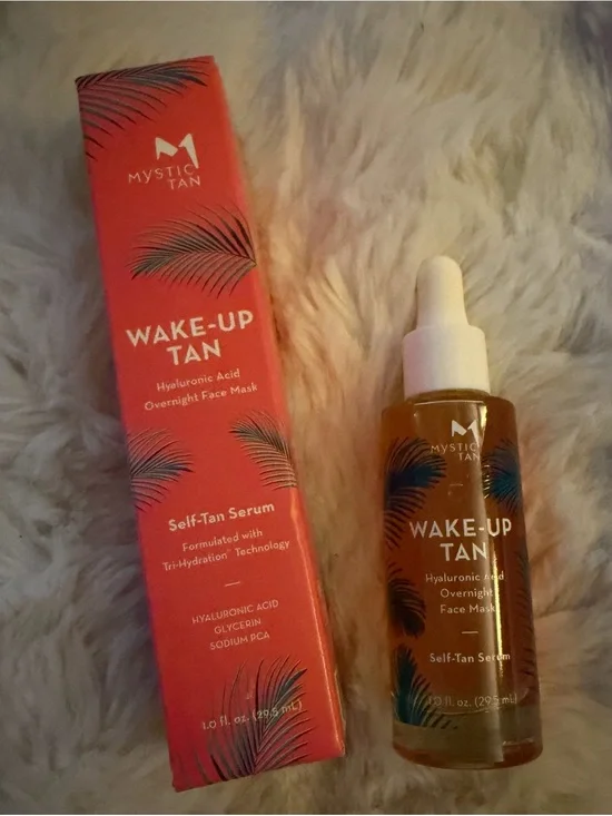 New Wake-Up Tan hyaluronic acid overnight face self-tan serum